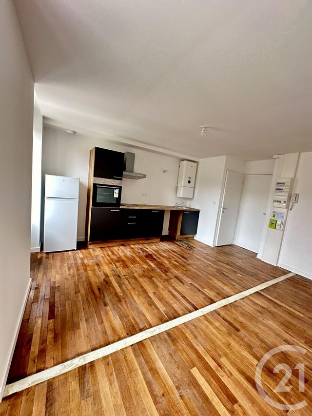 Appartement T2 à louer - 2 pièces - 34.0 m2 - LAVAL - 53 - PAYS-DE-LOIRE - Century 21 Dréano Immobilier