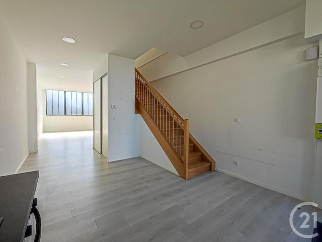 Appartement T5 à vendre - 5 pièces - 101.0 m2 - LAVAL - 53 - PAYS-DE-LOIRE - Century 21 Dréano Immobilier