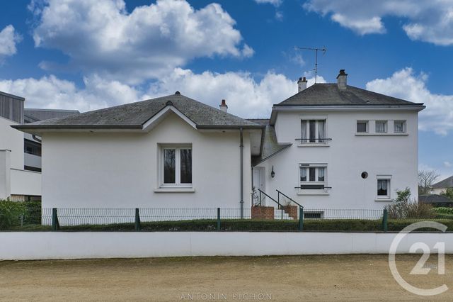 maison à vendre - 7 pièces - 154.78 m2 - ST BERTHEVIN - 53 - PAYS-DE-LOIRE - Century 21 Dréano Immobilier