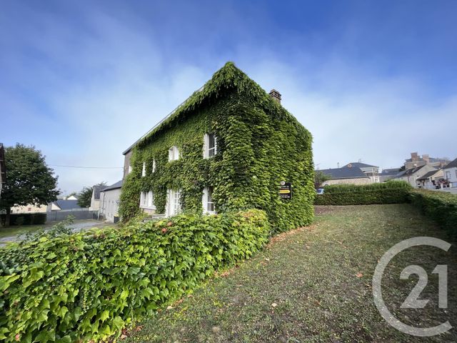 maison à vendre - 7 pièces - 141.0 m2 - ARGENTRE - 53 - PAYS-DE-LOIRE - Century 21 Dréano Immobilier