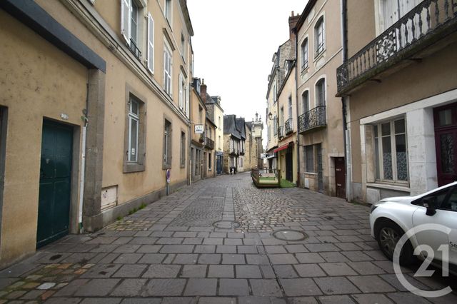 Commerce à louer LAVAL