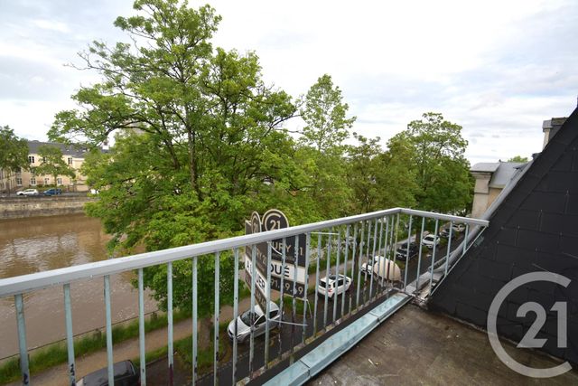Appartement T1 à louer - 1 pièce - 25.0 m2 - LAVAL - 53 - PAYS-DE-LOIRE - Century 21 Dréano Immobilier