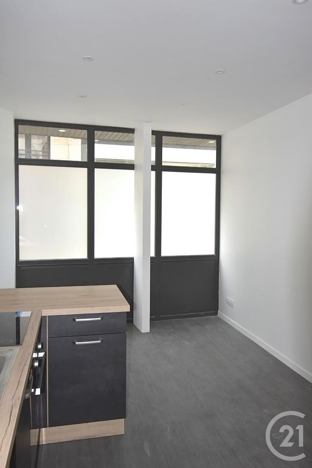 Appartement à louer - 2 pièces - 22.12 m2 - LAVAL - 53 - PAYS-DE-LOIRE - Century 21 Dréano Immobilier