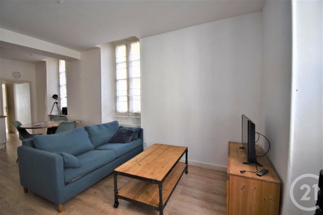 Appartement F3 à louer - 3 pièces - 54.7 m2 - LAVAL - 53 - PAYS-DE-LOIRE - Century 21 Dréano Immobilier