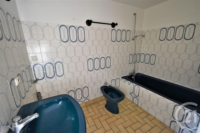 maison à louer - 4 pièces - 66.33 m2 - MESLAY DU MAINE - 53 - PAYS-DE-LOIRE - Century 21 Dréano Immobilier