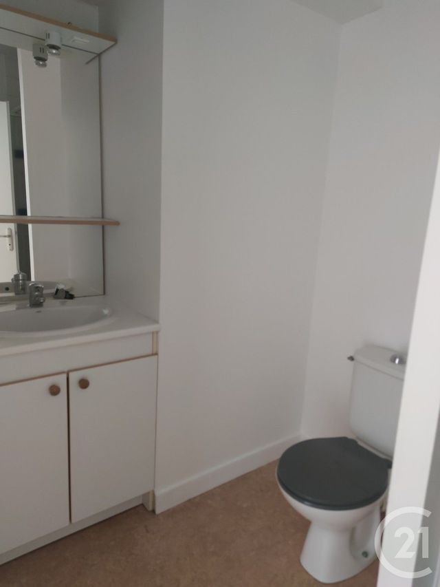 Appartement F2 à louer - 2 pièces - 31.1 m2 - LAVAL - 53 - PAYS-DE-LOIRE - Century 21 Dréano Immobilier