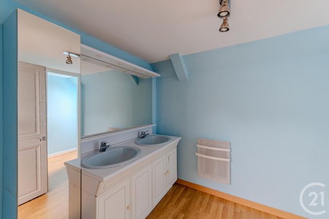 maison à vendre - 7 pièces - 168.55 m2 - MAYENNE - 53 - PAYS-DE-LOIRE - Century 21 Dréano Immobilier