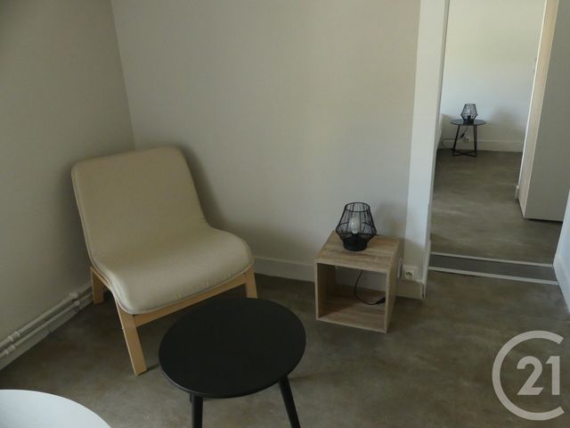 Appartement F2 à louer - 2 pièces - 25.31 m2 - LAVAL - 53 - PAYS-DE-LOIRE - Century 21 Dréano Immobilier