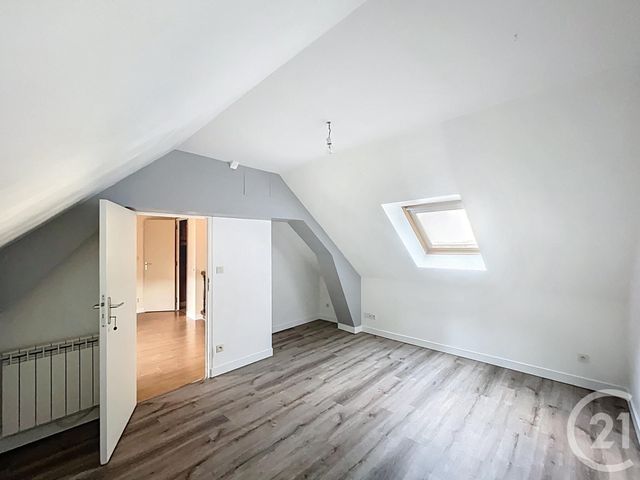 maison à vendre - 8 pièces - 122.0 m2 - ST PIERRE LA COUR - 53 - PAYS-DE-LOIRE - Century 21 Dréano Immobilier