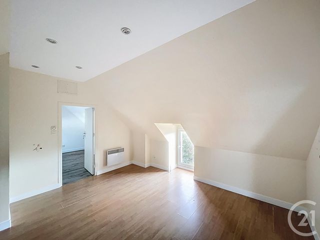 maison à vendre - 8 pièces - 122.0 m2 - ST PIERRE LA COUR - 53 - PAYS-DE-LOIRE - Century 21 Dréano Immobilier