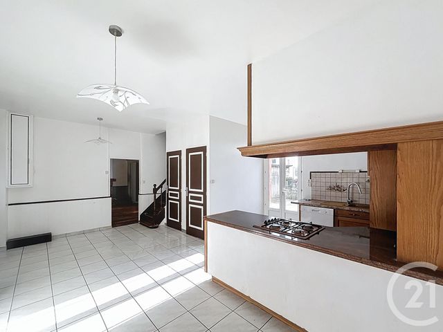 maison à vendre - 8 pièces - 122.0 m2 - ST PIERRE LA COUR - 53 - PAYS-DE-LOIRE - Century 21 Dréano Immobilier