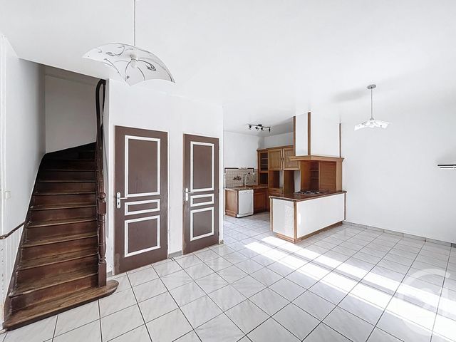 maison à vendre - 8 pièces - 122.0 m2 - ST PIERRE LA COUR - 53 - PAYS-DE-LOIRE - Century 21 Dréano Immobilier