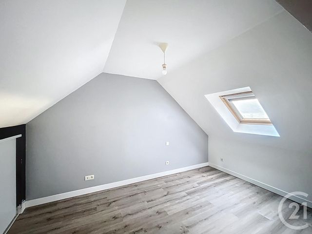 maison à vendre - 8 pièces - 122.0 m2 - ST PIERRE LA COUR - 53 - PAYS-DE-LOIRE - Century 21 Dréano Immobilier