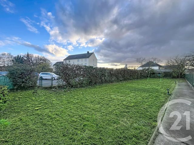 maison à vendre - 8 pièces - 122.0 m2 - ST PIERRE LA COUR - 53 - PAYS-DE-LOIRE - Century 21 Dréano Immobilier