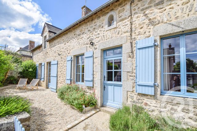 Maison à vendre MONTSURS ST CENERE