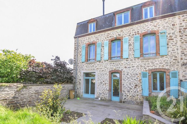 maison à vendre - 8 pièces - 245.0 m2 - MAYENNE - 53 - PAYS-DE-LOIRE - Century 21 Dréano Immobilier