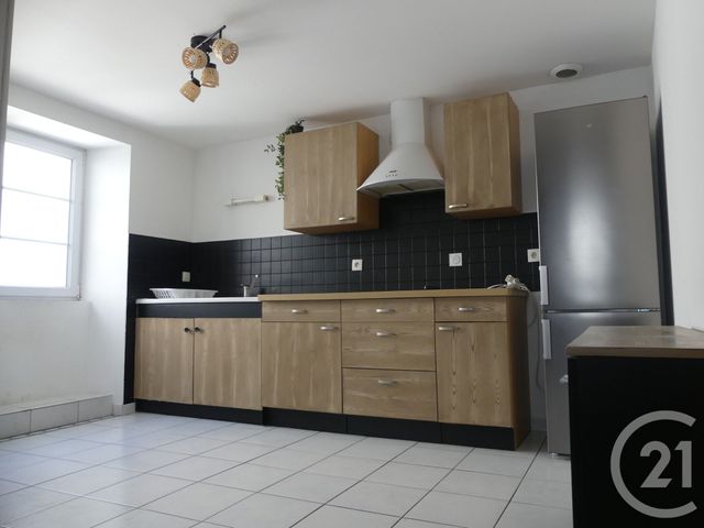 Appartement F3 Bis à louer COSSE LE VIVIEN