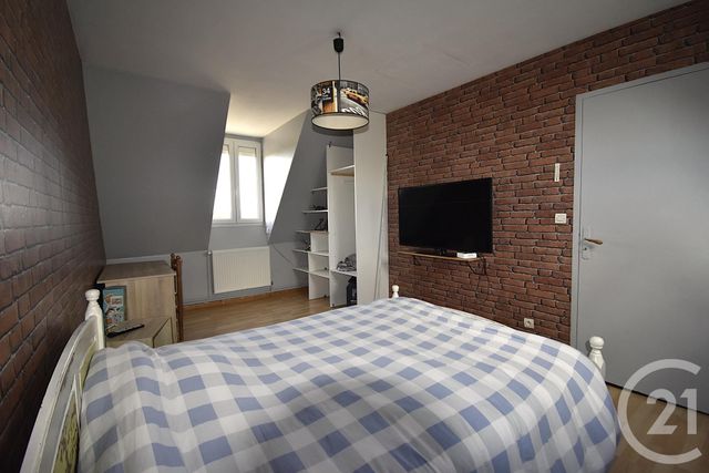 Afficher la photo en grand maison à vendre - 6 pièces - 164.0 m2 - LAVAL - 53 - PAYS-DE-LOIRE - Century 21 Dréano Immobilier