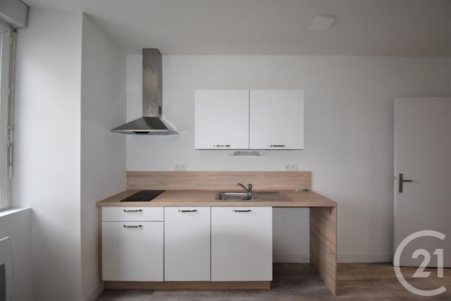 Appartement F2 à louer ANDOUILLE