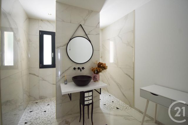 maison à vendre - 5 pièces - 165.79 m2 - MAYENNE - 53 - PAYS-DE-LOIRE - Century 21 Dréano Immobilier