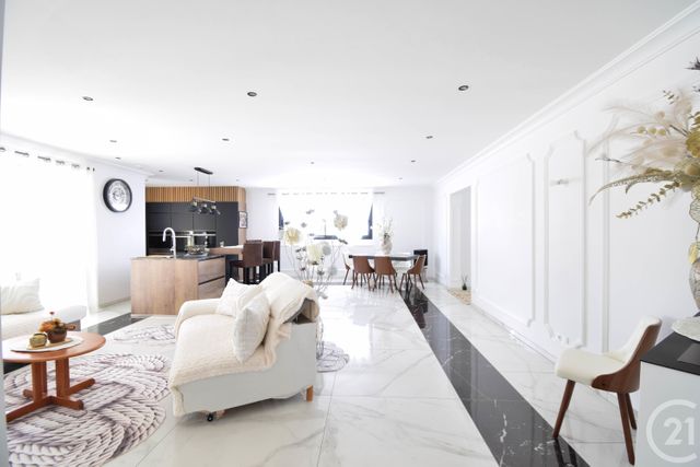 maison à vendre - 5 pièces - 165.79 m2 - MAYENNE - 53 - PAYS-DE-LOIRE - Century 21 Dréano Immobilier