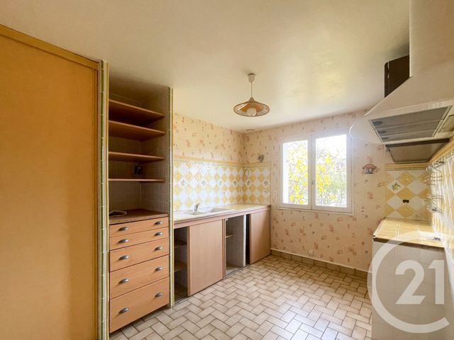 Afficher la photo en grand maison à vendre - 8 pièces - 138.0 m2 - L HUISSERIE - 53 - PAYS-DE-LOIRE - Century 21 Dréano Immobilier