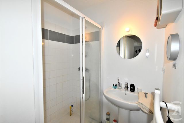 Appartement T3 à louer - 3 pièces - 68.0 m2 - LAVAL - 53 - PAYS-DE-LOIRE - Century 21 Dréano Immobilier