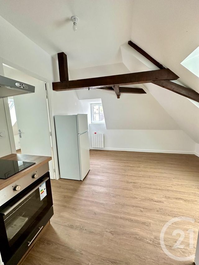 Afficher la photo en grand Appartement T2 à louer - 2 pièces - 25.25 m2 - LAVAL - 53 - PAYS-DE-LOIRE - Century 21 Dréano Immobilier