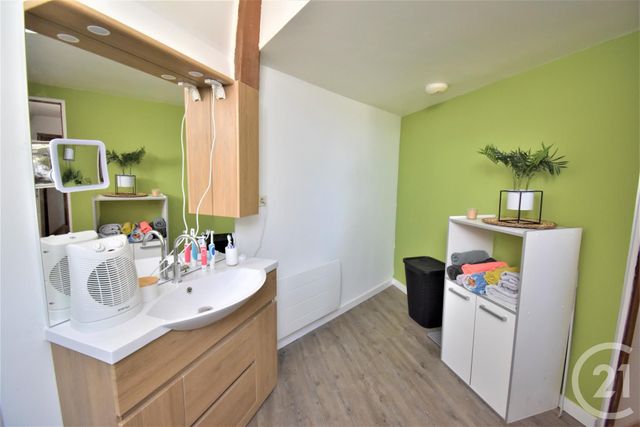 maison à louer - 5 pièces - 119.0 m2 - MONTJEAN - 53 - PAYS-DE-LOIRE - Century 21 Dréano Immobilier