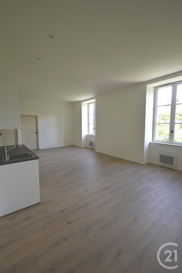 Appartement T3 à louer - 3 pièces - 72.49 m2 - LAVAL - 53 - PAYS-DE-LOIRE - Century 21 Dréano Immobilier