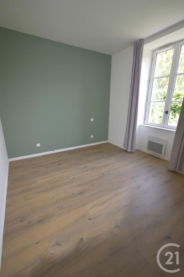 Appartement T3 à louer - 3 pièces - 72.49 m2 - LAVAL - 53 - PAYS-DE-LOIRE - Century 21 Dréano Immobilier