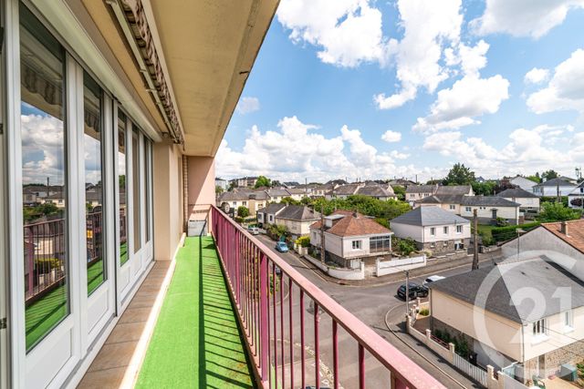 Appartement T3 à louer - 3 pièces - 64.64 m2 - LAVAL - 53 - PAYS-DE-LOIRE - Century 21 Dréano Immobilier
