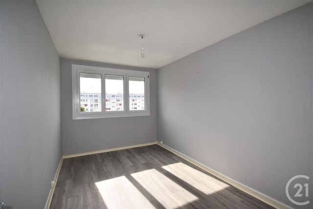 Appartement F3 à louer - 4 pièces - 76.0 m2 - LAVAL - 53 - PAYS-DE-LOIRE - Century 21 Dréano Immobilier