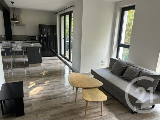 Afficher la photo en grand Appartement F4 à louer - 4 pièces - 83.4 m2 - LAVAL - 53 - PAYS-DE-LOIRE - Century 21 Dréano Immobilier