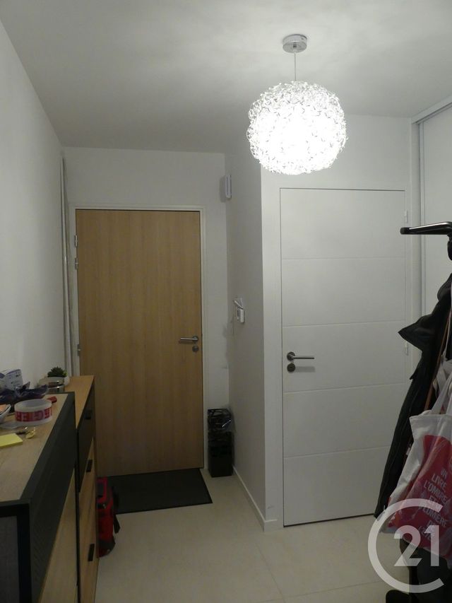 Afficher la photo en grand Appartement T4 à louer - 4 pièces - 94.74 m2 - LAVAL - 53 - PAYS-DE-LOIRE - Century 21 Dréano Immobilier