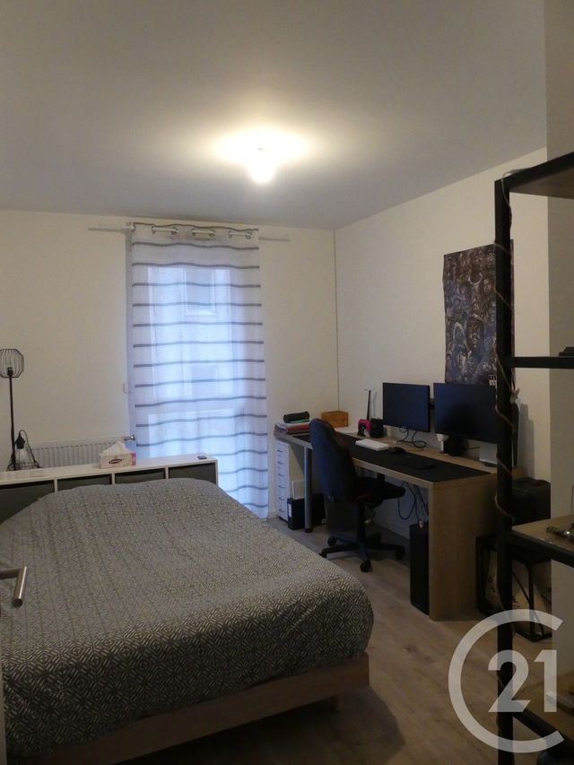 Afficher la photo en grand Appartement T4 à louer - 4 pièces - 94.74 m2 - LAVAL - 53 - PAYS-DE-LOIRE - Century 21 Dréano Immobilier