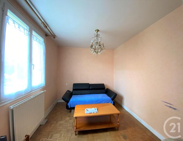 Afficher la photo en grand Appartement T3 à vendre - 3 pièces - 63.49 m2 - ST BERTHEVIN - 53 - PAYS-DE-LOIRE - Century 21 Dréano Immobilier