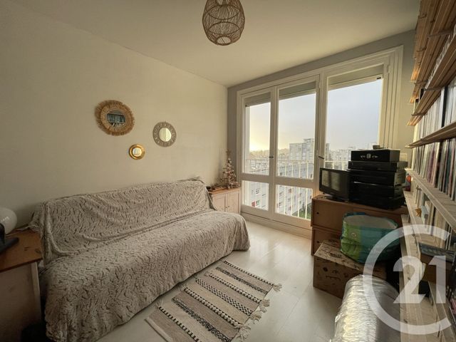 Appartement T4 à vendre - 4 pièces - 78.31 m2 - LAVAL - 53 - PAYS-DE-LOIRE - Century 21 Dréano Immobilier