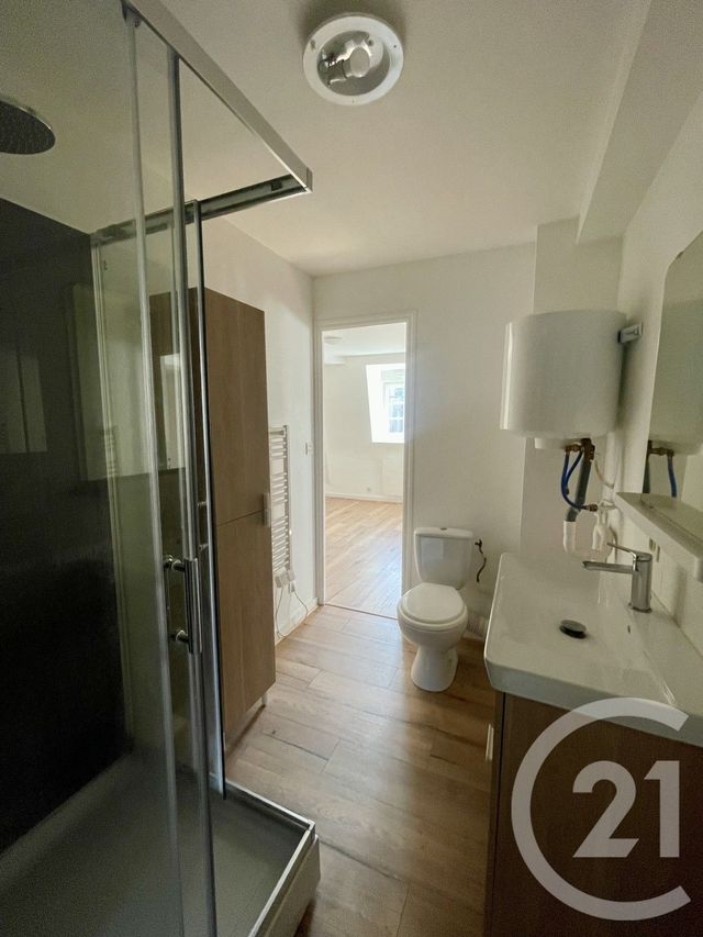 Appartement F2 à louer - 2 pièces - 37.7 m2 - ST BERTHEVIN - 53 - PAYS-DE-LOIRE - Century 21 Dréano Immobilier