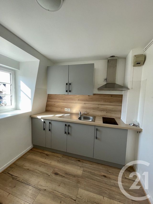 Appartement F2 à louer - 2 pièces - 37.7 m2 - ST BERTHEVIN - 53 - PAYS-DE-LOIRE - Century 21 Dréano Immobilier