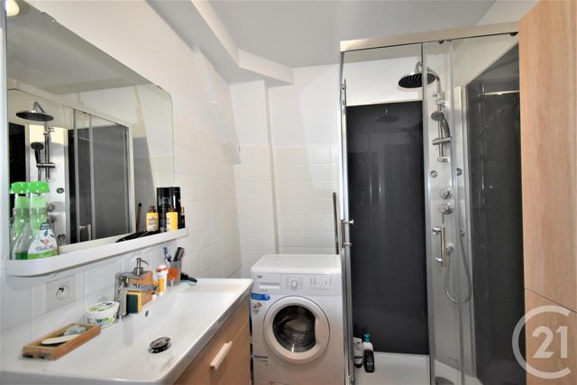 Appartement F2 à louer - 2 pièces - 37.7 m2 - ST BERTHEVIN - 53 - PAYS-DE-LOIRE - Century 21 Dréano Immobilier