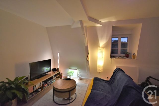 Appartement F2 à louer - 2 pièces - 37.7 m2 - ST BERTHEVIN - 53 - PAYS-DE-LOIRE - Century 21 Dréano Immobilier