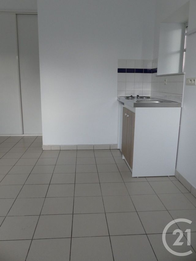 Appartement F2 à louer - 2 pièces - 31.73 m2 - LAVAL - 53 - PAYS-DE-LOIRE - Century 21 Dréano Immobilier