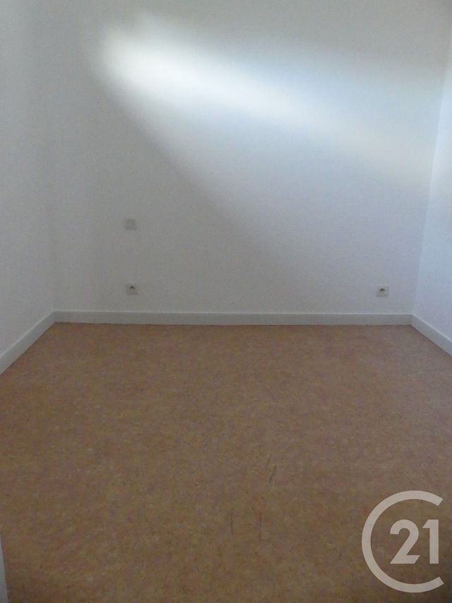 Appartement F2 à louer - 2 pièces - 31.73 m2 - LAVAL - 53 - PAYS-DE-LOIRE - Century 21 Dréano Immobilier