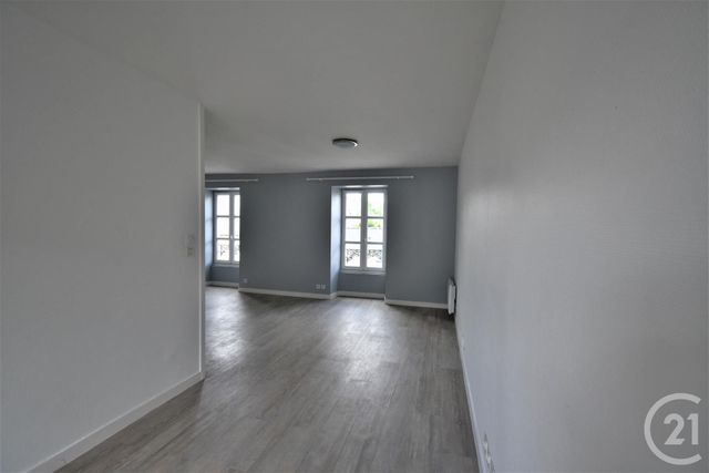 Appartement F1 à louer - 1 pièce - 33.39 m2 - LAVAL - 53 - PAYS-DE-LOIRE - Century 21 Dréano Immobilier