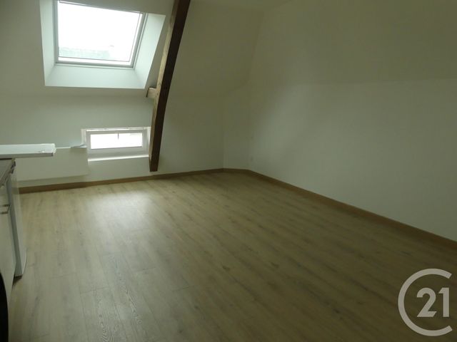 Appartement T2 à louer - 2 pièces - 34.77 m2 - ST BERTHEVIN - 53 - PAYS-DE-LOIRE - Century 21 Dréano Immobilier
