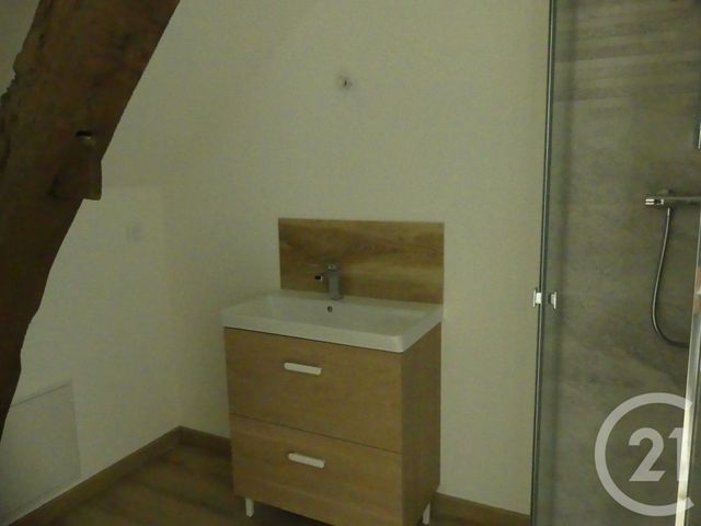 Appartement T2 à louer - 2 pièces - 34.77 m2 - ST BERTHEVIN - 53 - PAYS-DE-LOIRE - Century 21 Dréano Immobilier