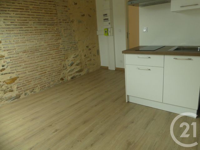 Appartement F2 à louer - 2 pièces - 29.43 m2 - ST BERTHEVIN - 53 - PAYS-DE-LOIRE - Century 21 Dréano Immobilier