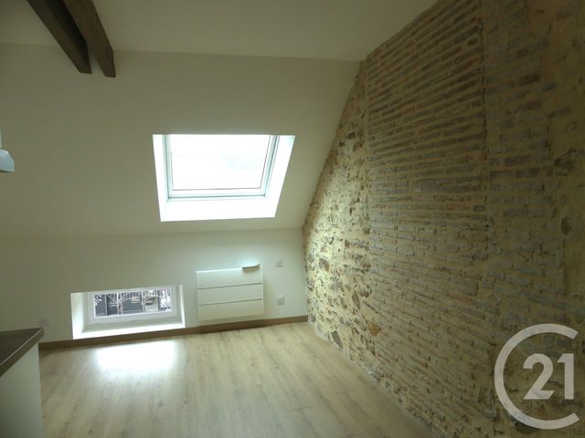 Appartement F2 à louer - 2 pièces - 29.43 m2 - ST BERTHEVIN - 53 - PAYS-DE-LOIRE - Century 21 Dréano Immobilier