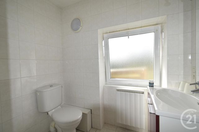 maison à louer - 3 pièces - 44.0 m2 - QUELAINES ST GAULT - 53 - PAYS-DE-LOIRE - Century 21 Dréano Immobilier